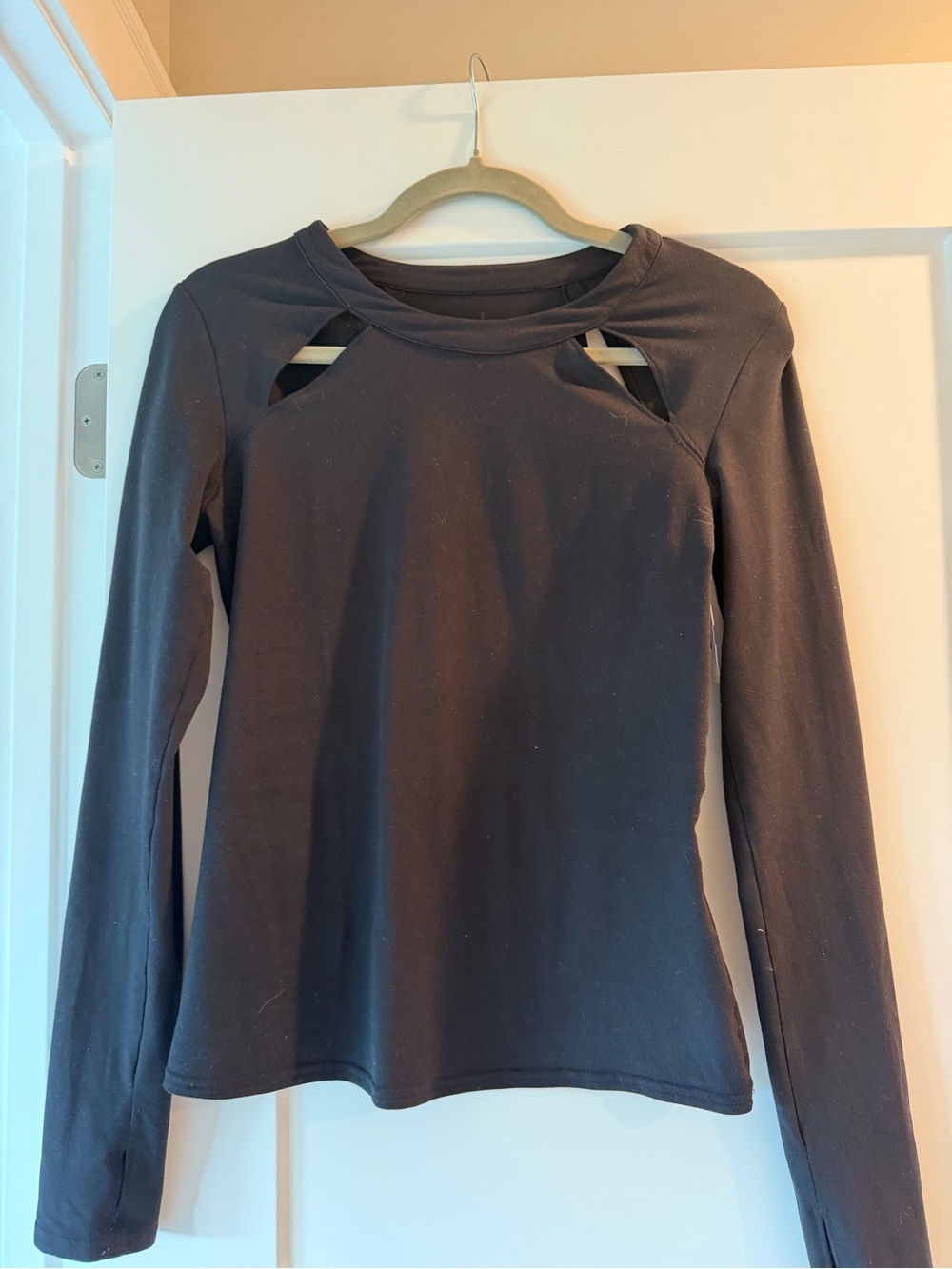ALO Yoga Black Long Sleeve Cutout Top